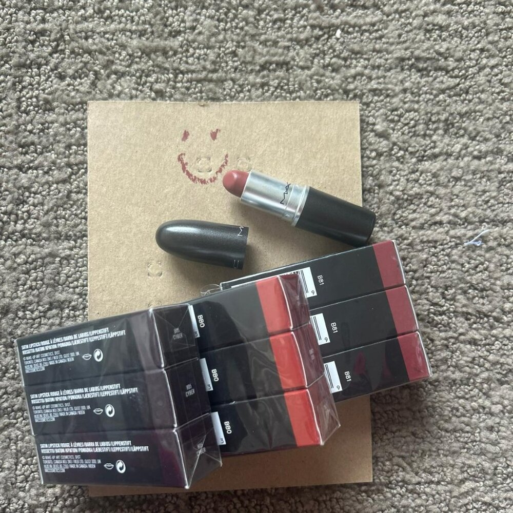 MAC Satin Lipstick
